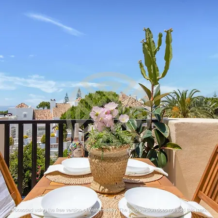 Sea View Studio I Penthouse, Beach Front Urbanization Romana Playa Elviria * Marbella