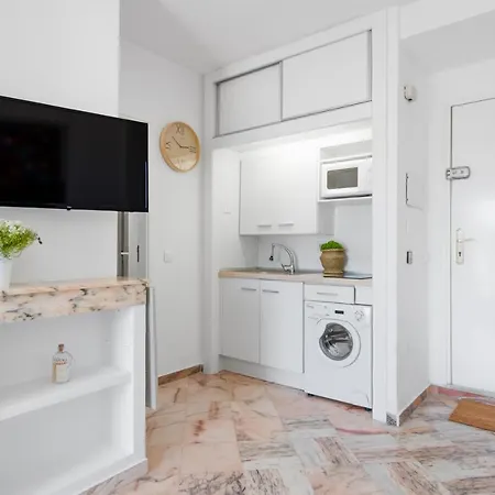 Apartment Sea View Studio I Penthouse, Beach Front Urbanization Romana Playa Elviria *
