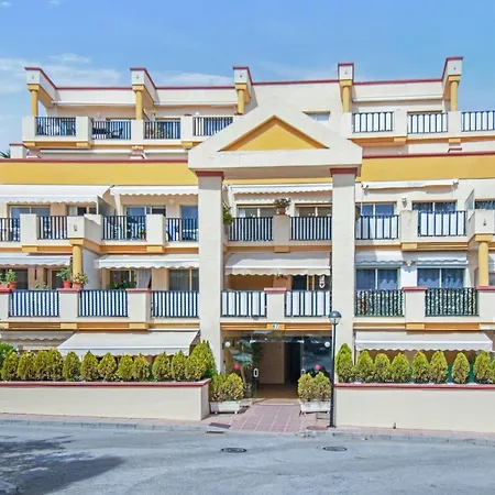 Sea View Studio I Penthouse, Beach Front Urbanization Romana Playa Elviria Apartment *
